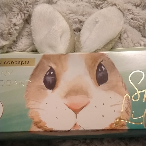 Super cute Bunny ears Spa Headband *NIB* - Picture 3 of 5
